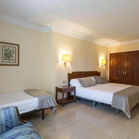 فندق أير 4*