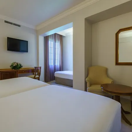 Отель Crisol Jardines De 4*